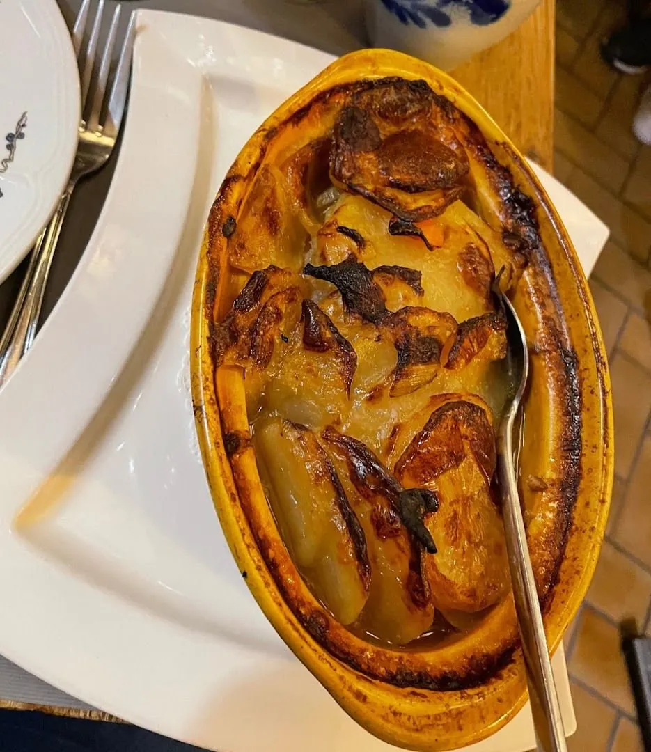 Baeckeoffe dans sa terrine